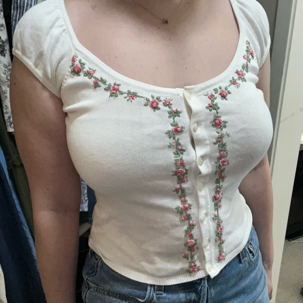Vintage 00s Betsey Johnson Floral Embroidered Short Sleeve Cardigan